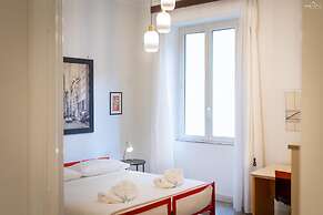Clodia 5 Apartment