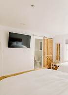 The Hotel Henry