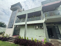 Hotel Dhana Lakshmi Bliss