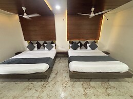 Hotel Dhana Lakshmi Bliss