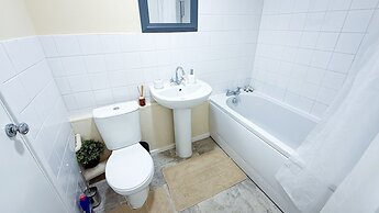 1br-freeparking -closetocentre -easytransportlinks