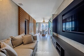 Sophisticated Stay 200m From Praia Brava - EHI