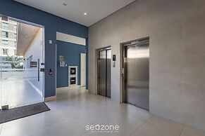 Sophisticated Stay 200m From Praia Brava - EHI