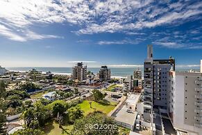 Sophisticated Stay 200m From Praia Brava - EHI