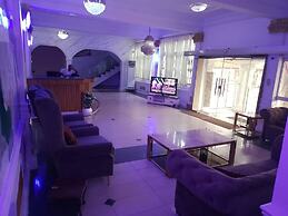 Kenbrill Hyatt Hotel