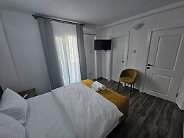 Cyprus harbour suites