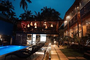 Tranquillo By The Beach - Luxury Wooden