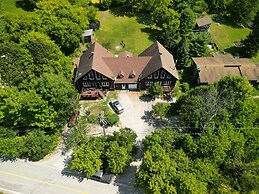L'Auberge des Collines Private Escape For Two