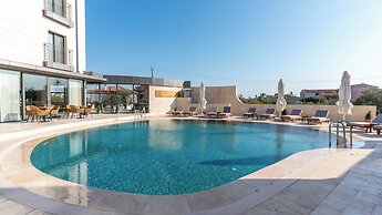 Cunda Kızılca Deluxe Hotel&SPA
