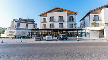 Cunda Kızılca Deluxe Hotel&SPA