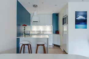 Casteja Modern Residence