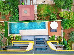 Zeluxe Suite Hotel