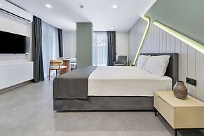 Zeluxe Suite Hotel