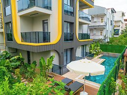 Zeluxe Suite Hotel