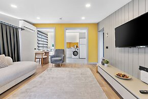 Zeluxe Suite Hotel