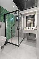Zeluxe Suite Hotel