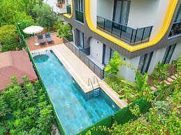 Zeluxe Suite Hotel