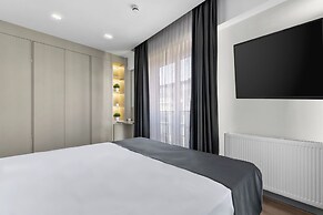 Zeluxe Suite Hotel