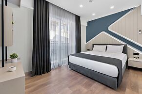 Zeluxe Suite Hotel