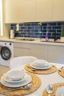 Zeluxe Suite Hotel