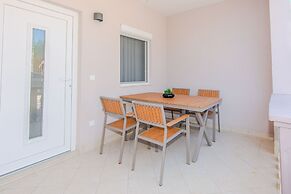 Apartments Mucaj