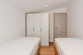 Apartments Mucaj