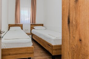 Apartments Mucaj