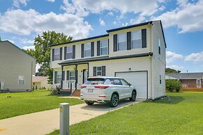 Spacious Home < 3 Mi to Hampton Coliseum!