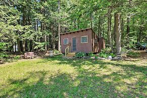 Cozy Lakefront Madison Cabin w/ Dock & Kayaks