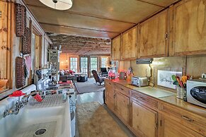 Cozy Lakefront Madison Cabin w/ Dock & Kayaks