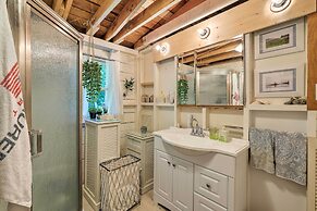 Cozy Lakefront Madison Cabin w/ Dock & Kayaks