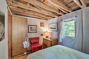 Cozy Lakefront Madison Cabin w/ Dock & Kayaks