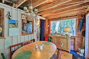 Cozy Lakefront Madison Cabin w/ Dock & Kayaks