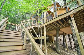 Tree House w/ Hot Tub: Near Sunday River Resort!