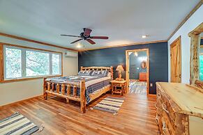 Private Lake & Dock: Log Cabin, 2 Mi to Clay!