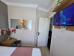 TAKSİM LİFE HOUSE
