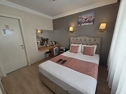 TAKSİM LİFE HOUSE