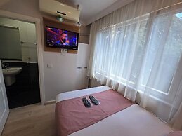 TAKSİM LİFE HOUSE