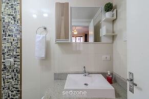 2BR Full apt Beachfront Ese0102