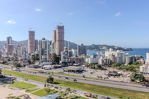 2BR Apt w/ BBQ & View 550m From Beach - Omc1303