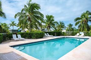 Buttonwood Reserve Compound - Compound W/beach, Pool, Pickleball 17 Be