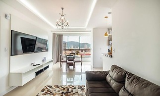 2BR Apt With BBQ in Meia Praia Mlo0601