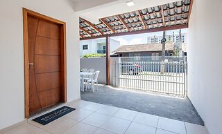 Casa 2Q c/ churrasq. 600m orla MCA0609