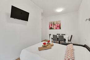 Alessia's Flat - Borgo Palazzo
