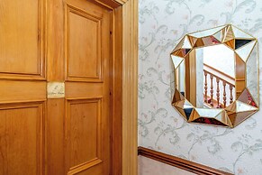 Gifford House