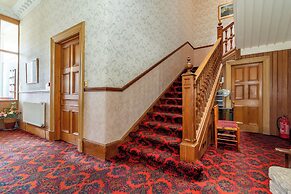 Gifford House
