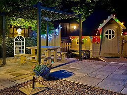 Highland Comfort With Mountain Views