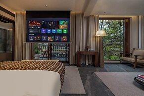 Fenghuang Yiquan River View B&B