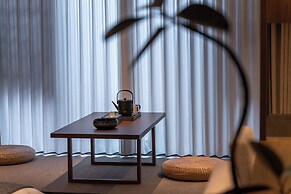 Fenghuang Yiquan River View B&B