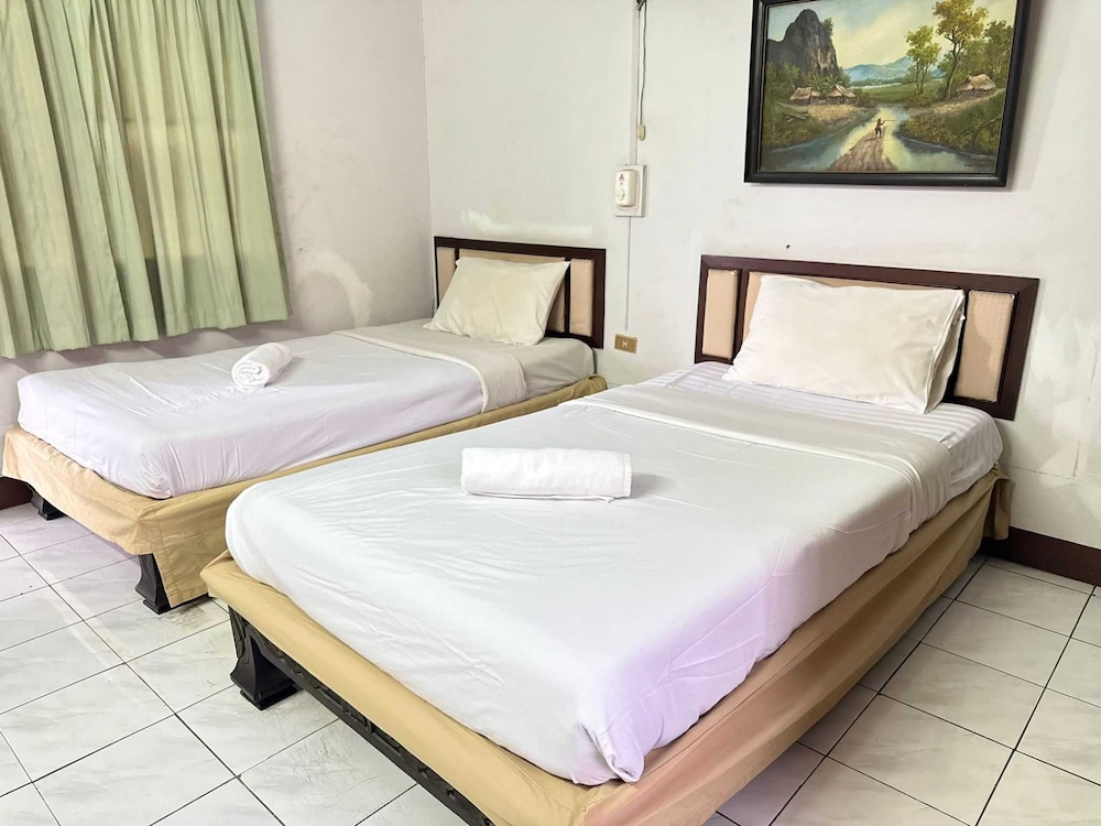 Hotel O Top North Guesthouse